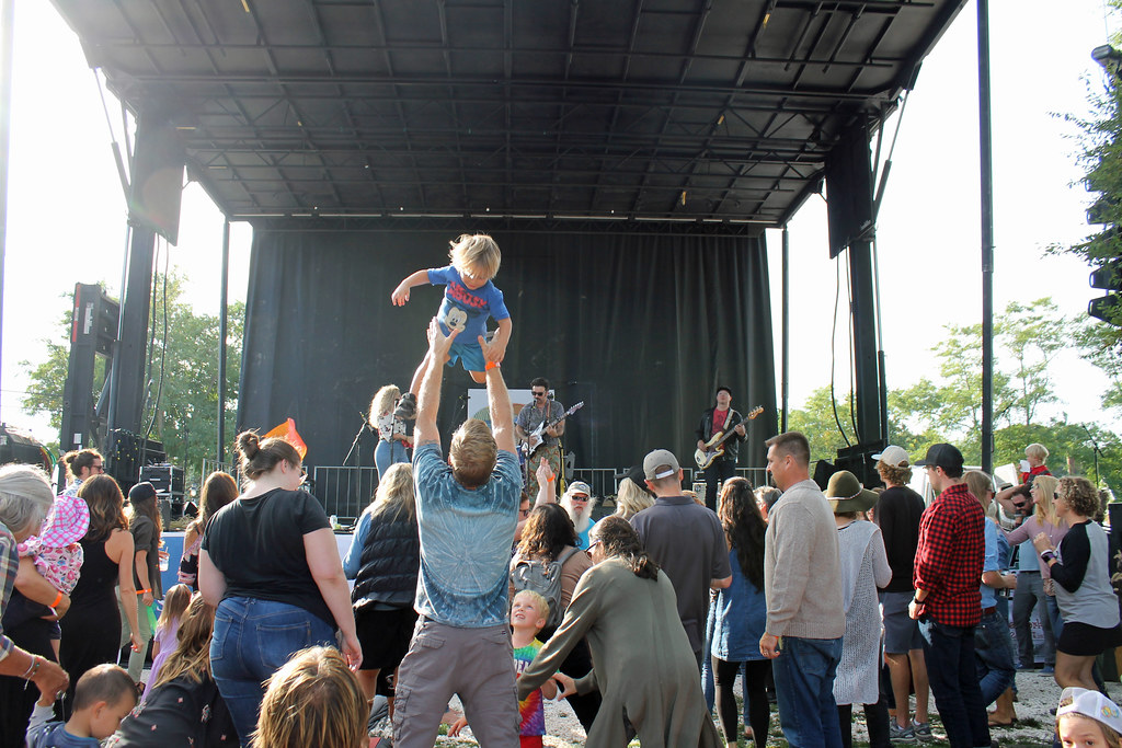 Vinegrass Festival, 20190929, Truro, MA Flickr