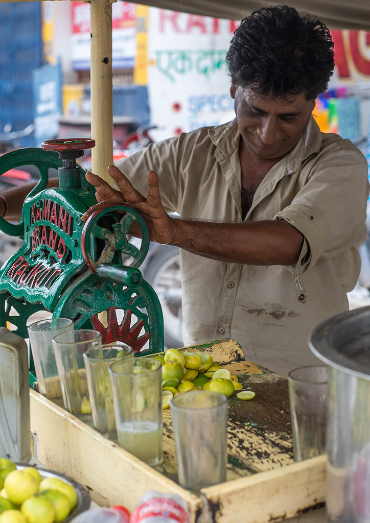 Fresh lemon juice for sale in the street, Rajasthan, Bundi… Flickr