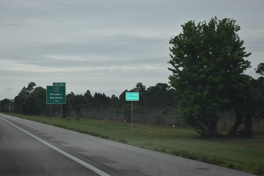 Fellsmere, FL I95 Fellsmere, FL I95 S Bound at the tow… Flickr