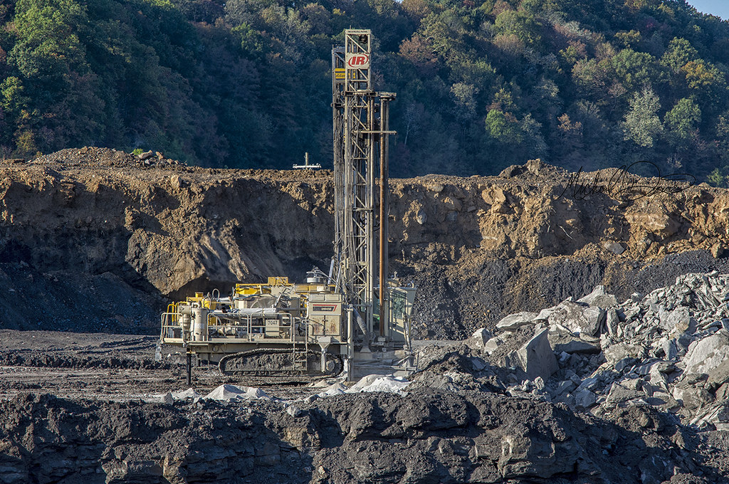 Blackhawk Mining Ingersoll Rand DM45E (Panther Creek Compl… Flickr