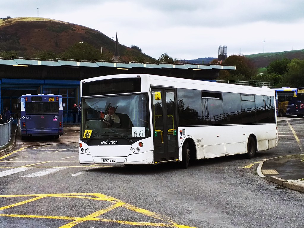 Ridgeways Coaches 66 (Goytre Port Talbot Baglan Moors)… jack