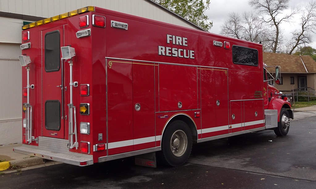 Waverly, MN Fire Department Unit 6 Waverly is a city in Wr… Flickr