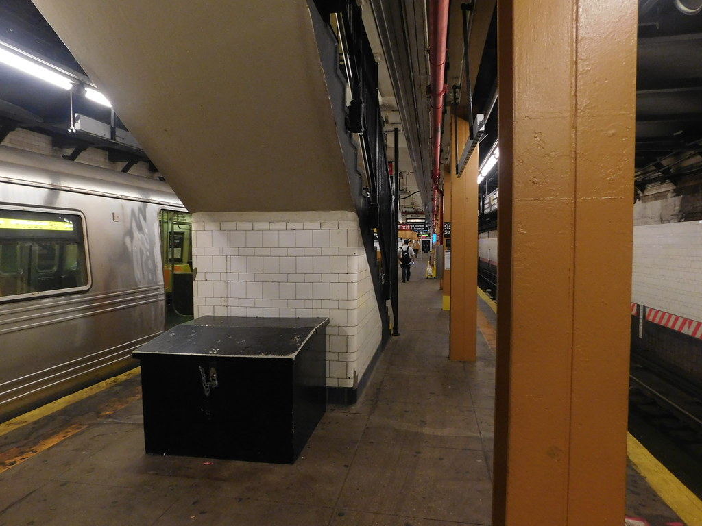 95th StreetBay Ridge Station Bay Ridge, Brooklyn, New Yor… Flickr
