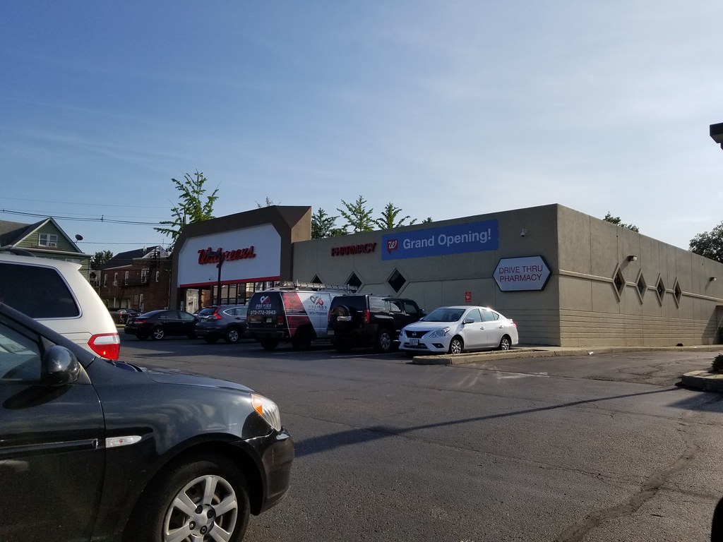 Rite Aid/ Walgreens Garfield, NJ Store 19995, 45 Outwat… Flickr