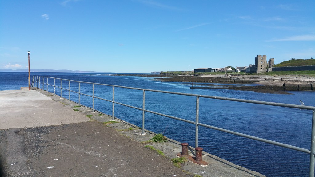 Thurso, Caithness, Scotland. Photograph Thurso Harbour and… Flickr