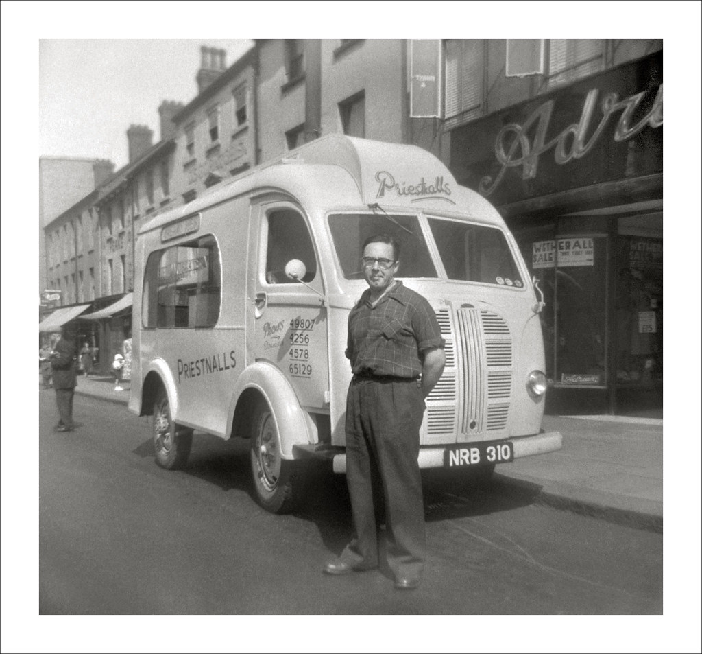 Vehicle Collection (10234) Austin Austin icecream van i… Flickr
