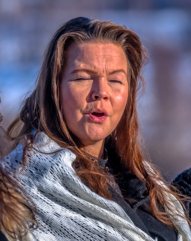 One of the Norwegian singers entertaining the tourist at t… Flickr