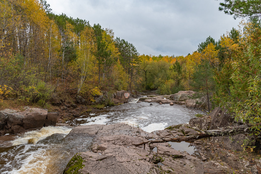 Lester River Fall colors along the Lester River in Duluth,… Flickr