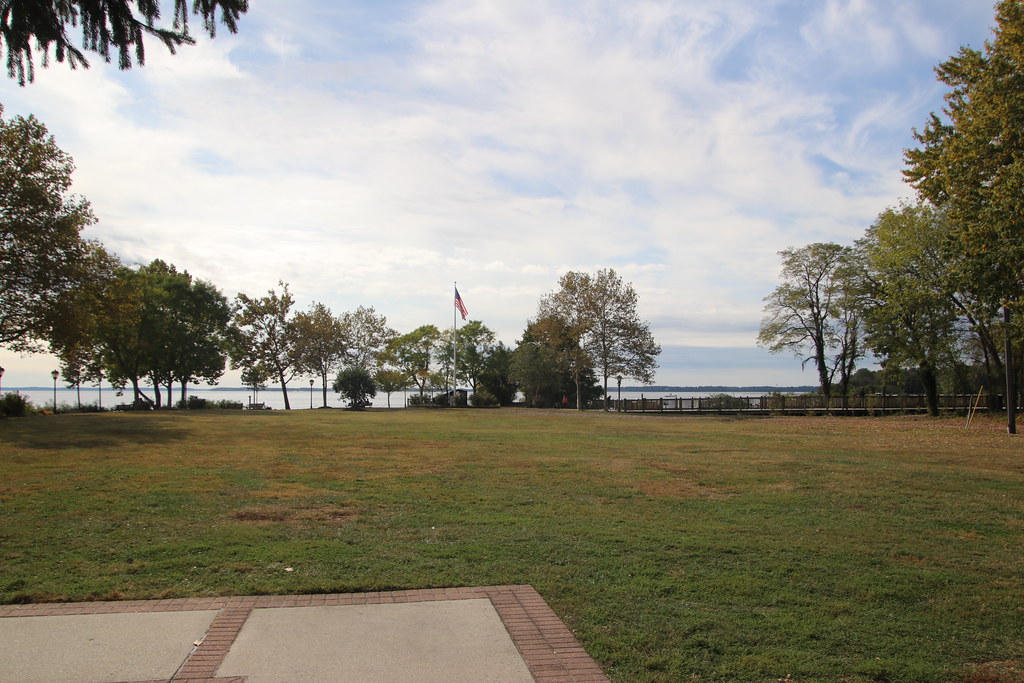 Concord Point Light (Havre De Grace, Maryland) October 1… Flickr