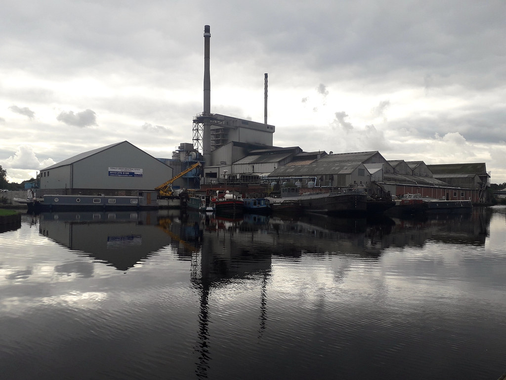 Former Harkers Boatyard and Allied Glass Knottingley Aire … Flickr