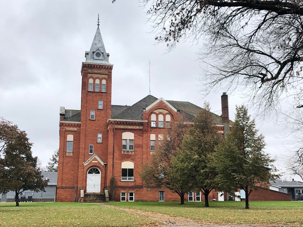 (Old) Griggs County Courthouse Cooperstown, North Dakota T… Flickr