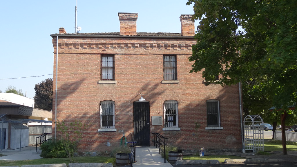 Sanders County Jail, Thompson Falls, MT **Sanders County J… Flickr