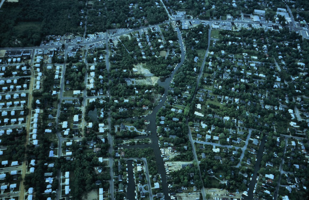 East Massapequa NY 1970's M3 Leica, 50mm Summicron lens Flickr
