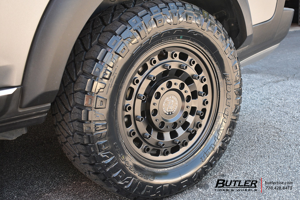 Lifted Land Rover LR3 with 18in Black Rhino Arsenal Wheels… Flickr