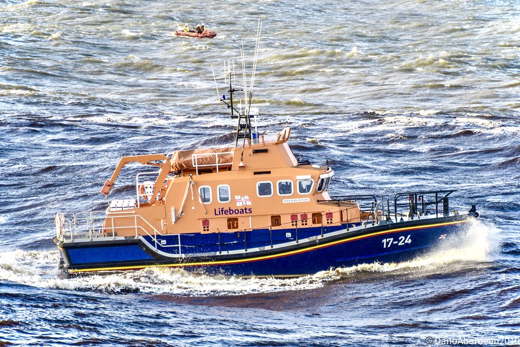 RNLB Bon Accord Aberdeen Harbour Scotland 2019 Flickr