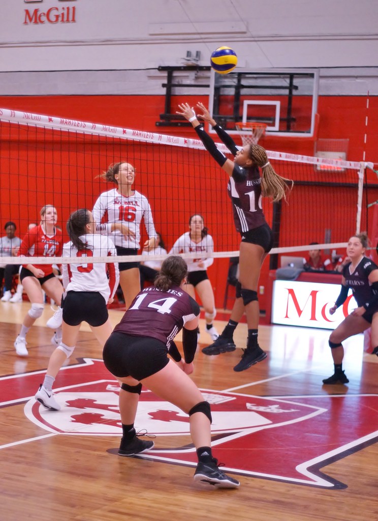 Women's College Volleyball, Sony A99, Montréal, 12 October… Flickr