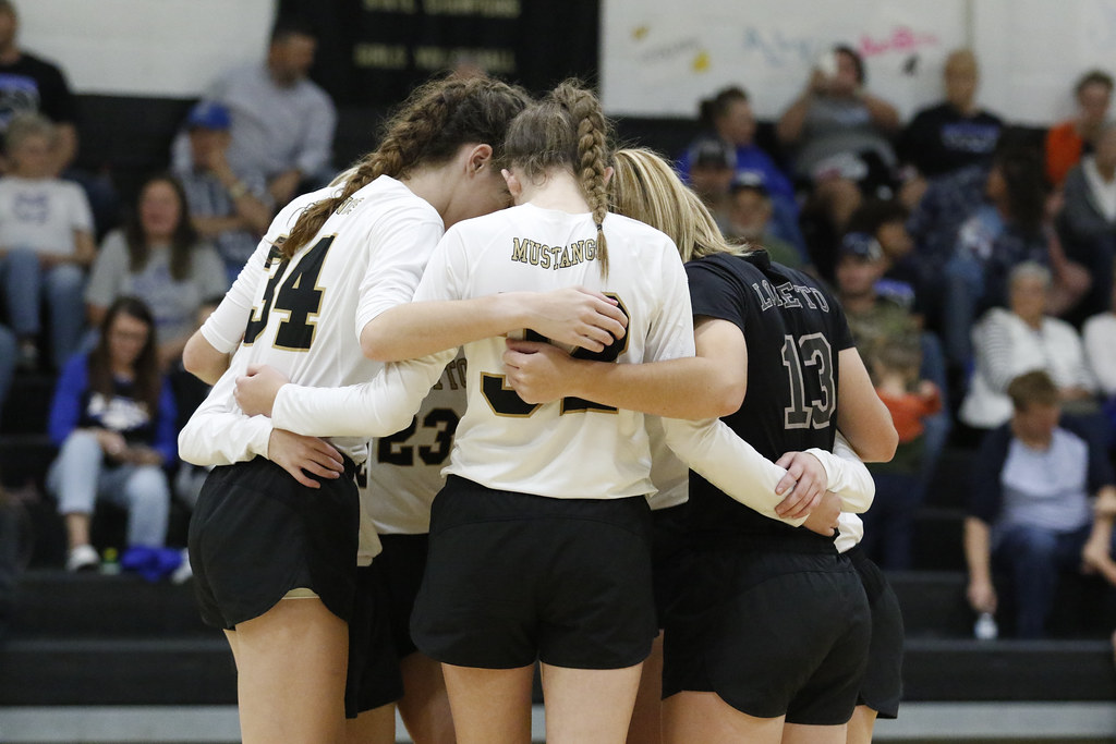 Loretto vs. Summertown Volleyball District Championship 10/8/19 Flickr