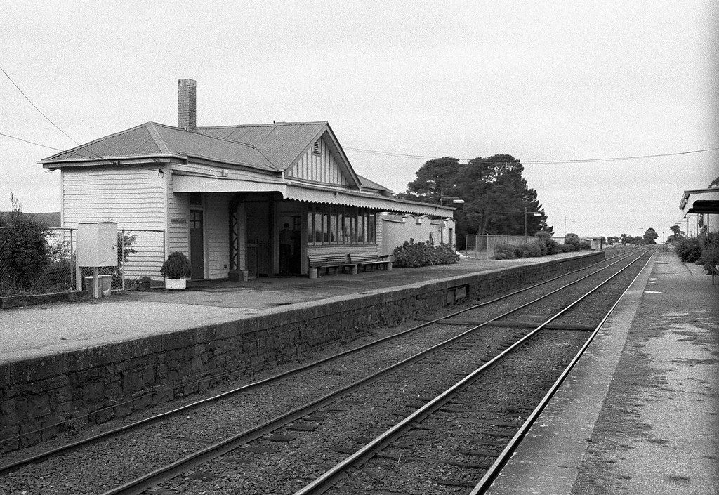 NEW GISBORNE STATION ROAD off, GISBORNE RAILWAY STATION & … Flickr