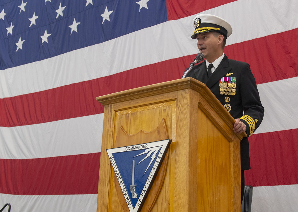 191018NHC6462067 OAK HARBOR, Wash. (Oct. 18, 2019) Capt… Flickr