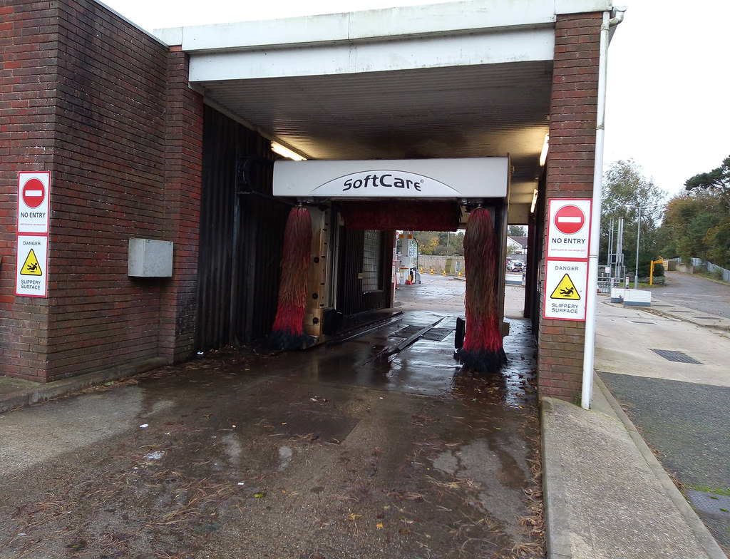 Shell car wash, Dover [GONE] Washtec SoftCare2 Pro with re… Flickr