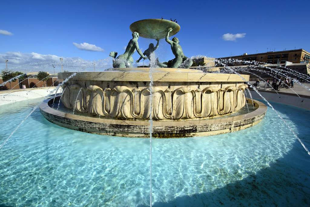 Triton Fountain a photo on Flickriver