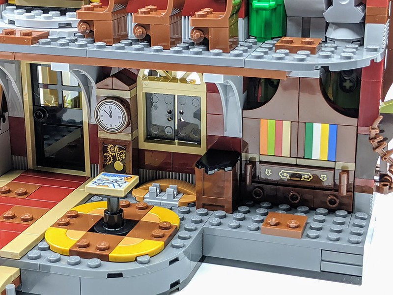 70425 Newbury Haunted High School Set Review BricksFanz