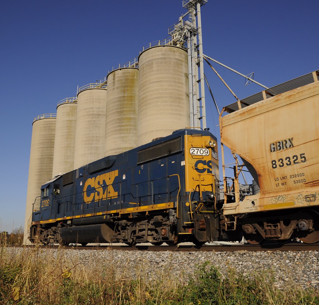 H793 Alvada OH CSX westbound H793 is passing the elevator … Flickr
