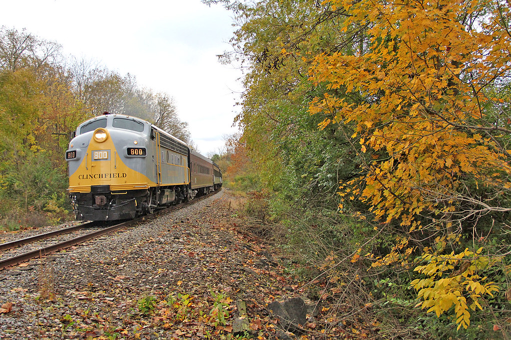 Another Fall Display The Lima Limited nears Snyder Domer R… Flickr
