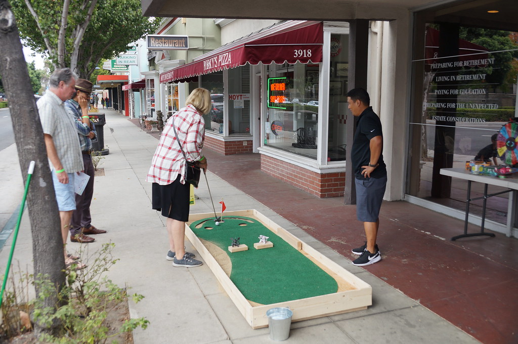 DSC06275 Norm Cauntay/Pixie Toys/Porky's Pizza putting hol