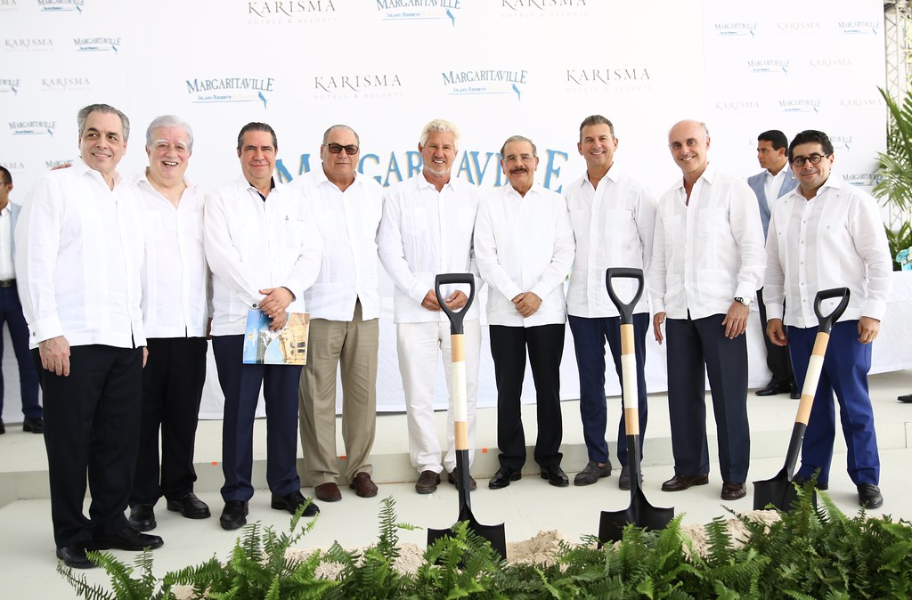 Danilo Medina encabeza primer palazo resort Margaritaville… Flickr
