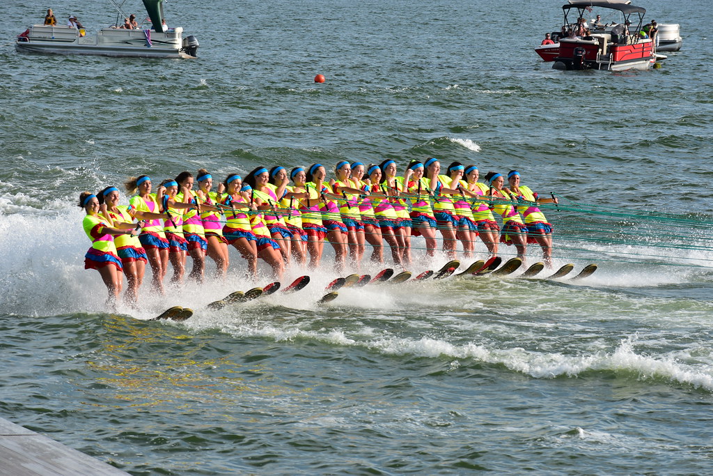 Aquanut Water Ski Show in Twin Lakes, WI 22 skiers up at… Flickr