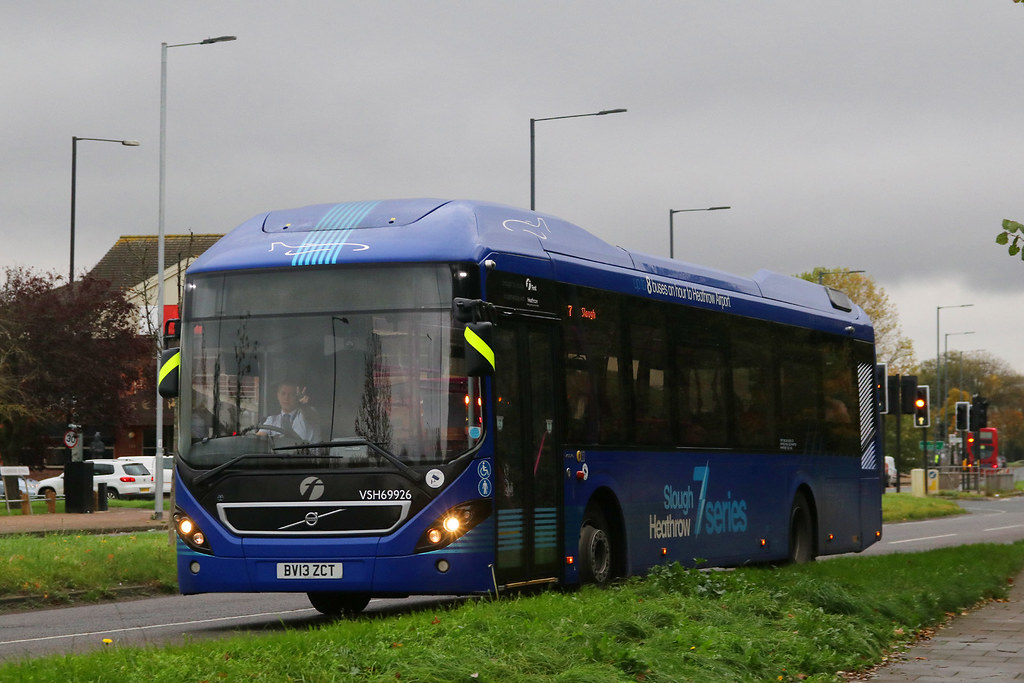 BV13 ZCT, Bath Road, Longford, October 27th 2017 BV13ZCT V… Flickr