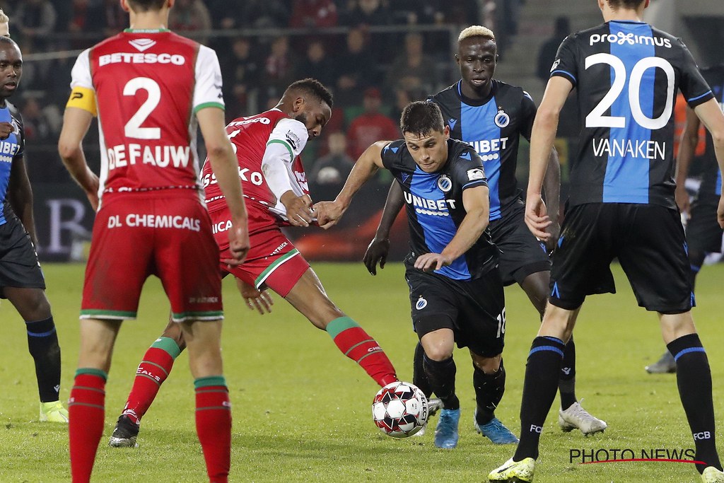Club Brugge Zulte Waregem / Club S Mats Rits Celebrates After Scoring