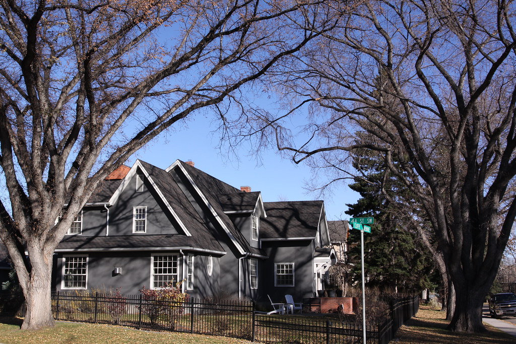 Architectural style homes in Calgary 81 In the Elboya … Flickr