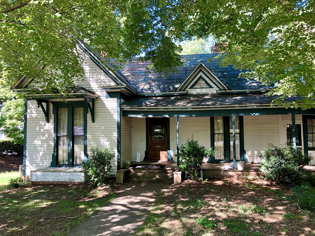 King Street, NC Warren LeMay Flickr