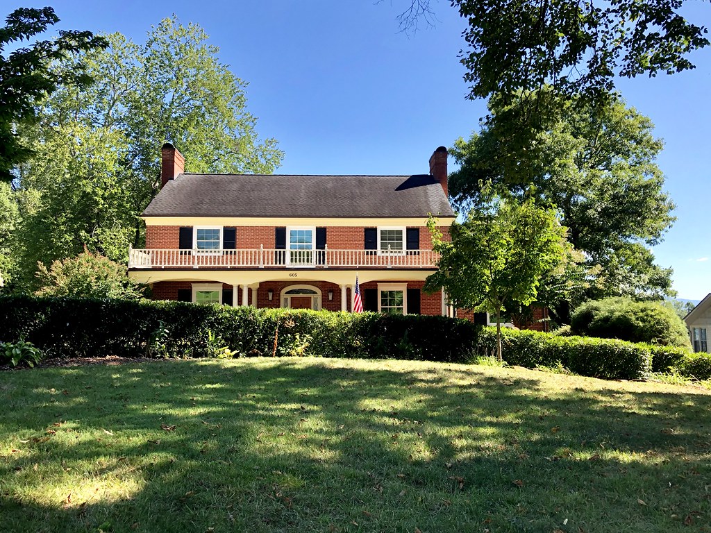 Union Street, NC Warren LeMay Flickr