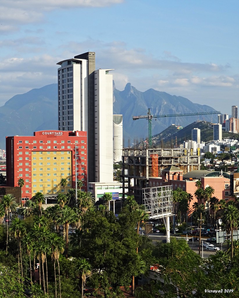 MONTERREY Hélice San Jerónimo 150m 36p E/C SkyscraperCity Forum