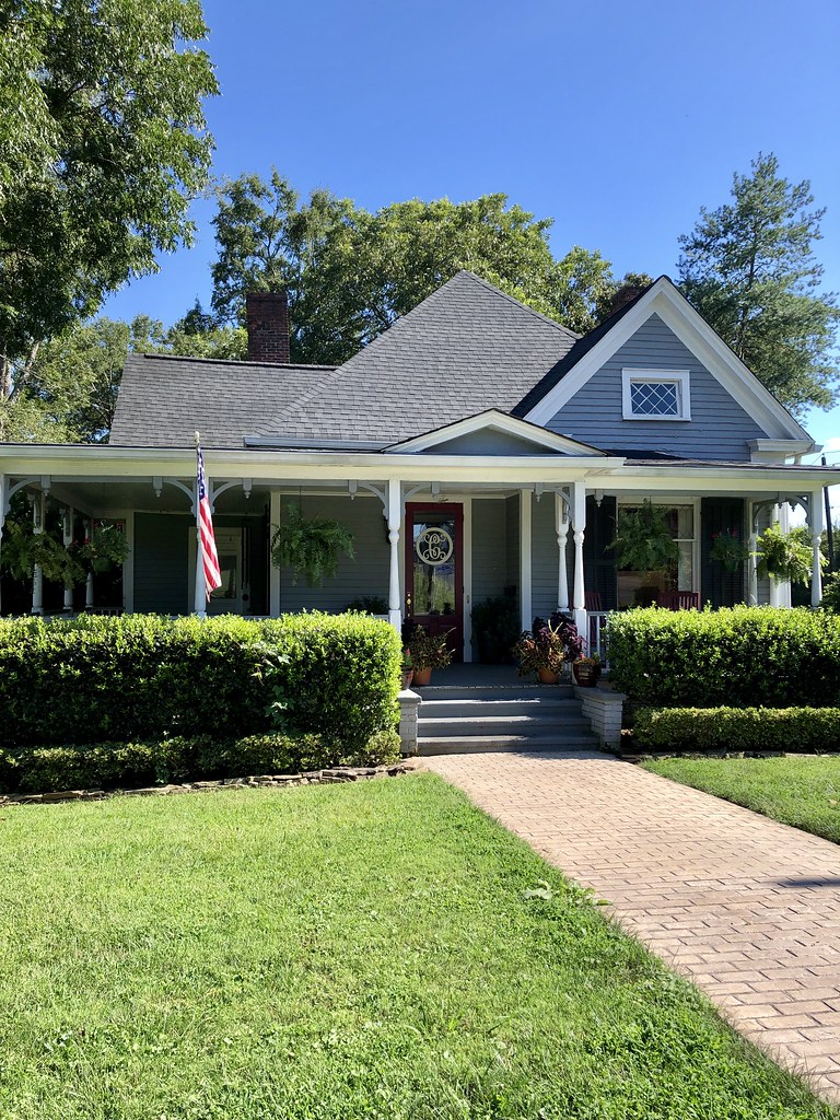 Union Street, NC Warren LeMay Flickr