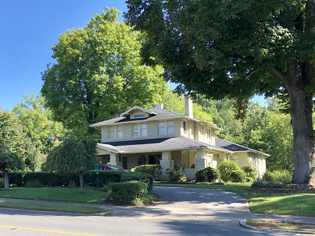 Union Street, NC Warren LeMay Flickr