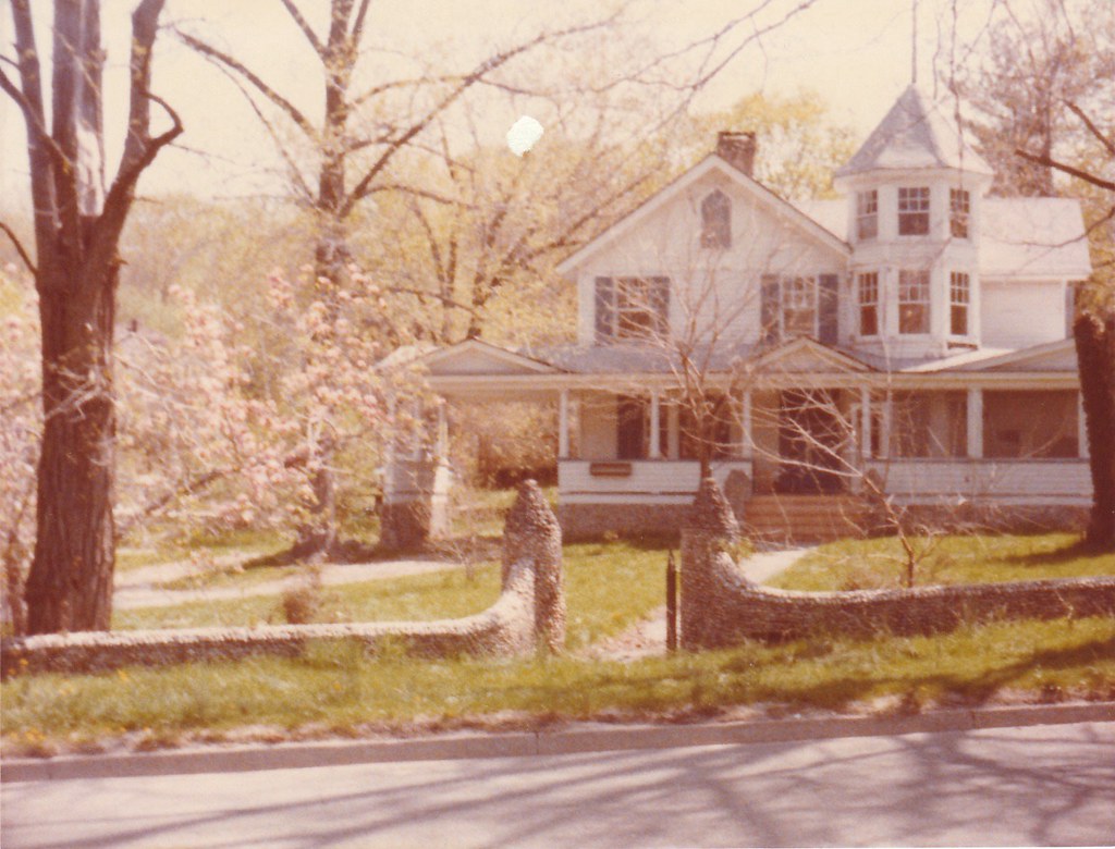One Maple Hill Drive, Huntington, artist's photo, June 197… Flickr
