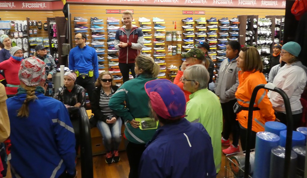 Running Room (Slater St) November 3, 2019 P1110271 Flickr