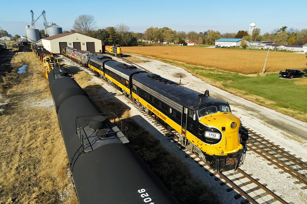 La Harpe Keokuk Junction Railway's famous ABA set of FP9… Flickr