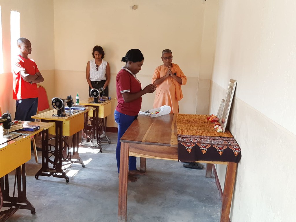 Sewing Machines to TOSF School Lusaka