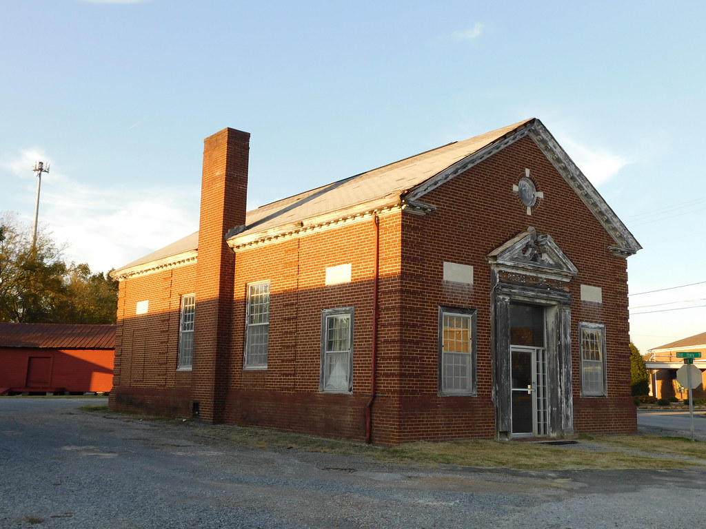 The Old Cedar Bluff Bank Cedar Bluff, Alabama Jimmy Emerson, DVM