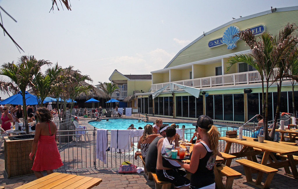 The Sea Shell Hotel in Beach Haven on LBI Located in Beach… Flickr