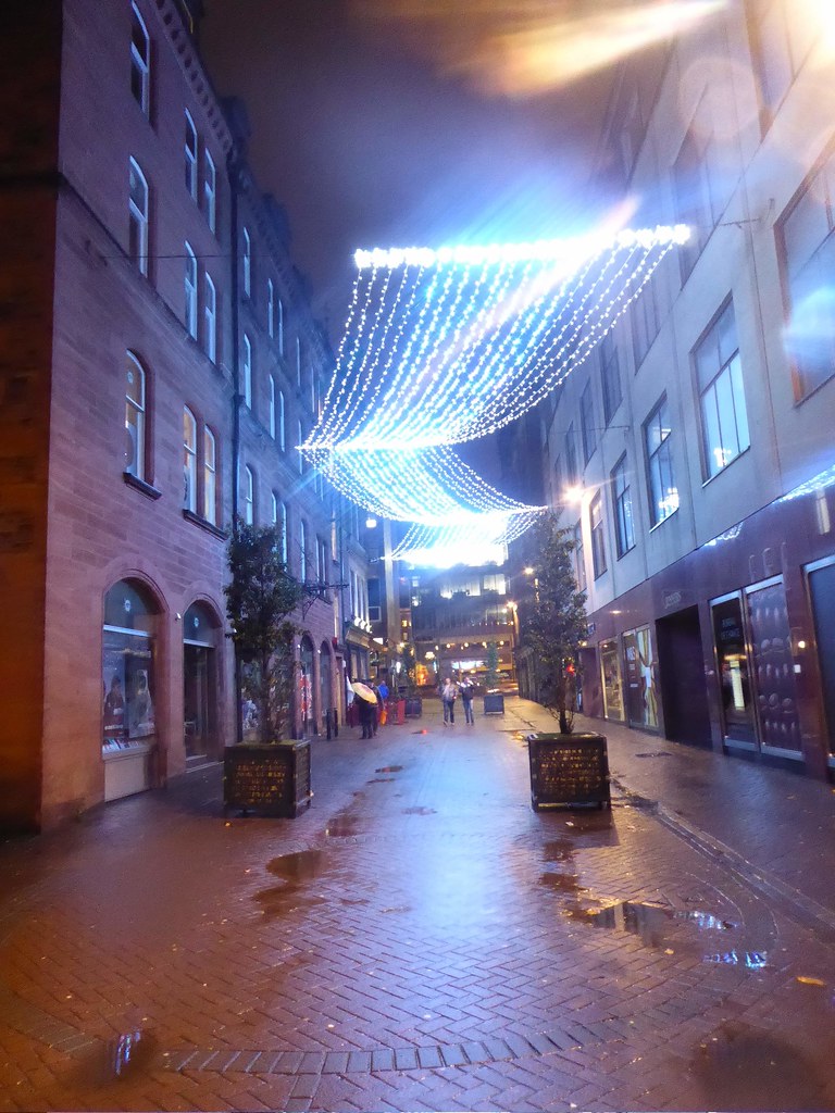 Rose Street, Edinburgh. November 2019. (2) Dave Attrill Flickr