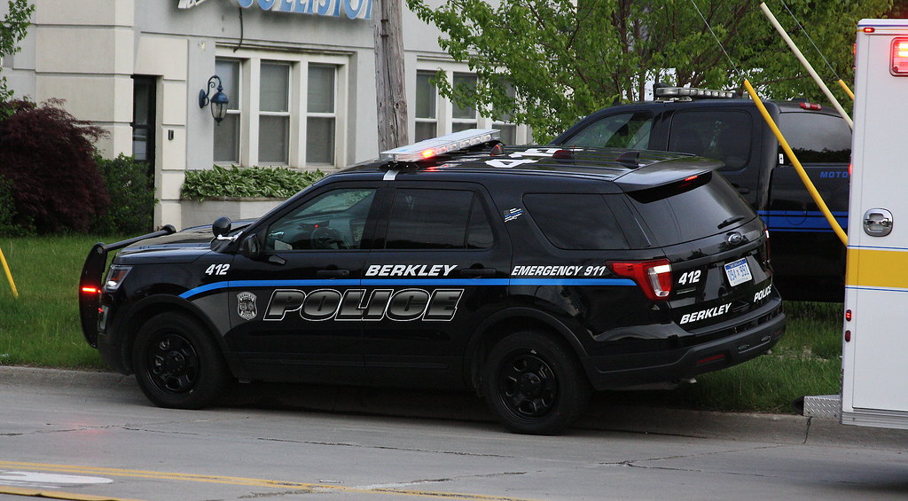 Berkley, MI, Police 412 Russ Hill Flickr