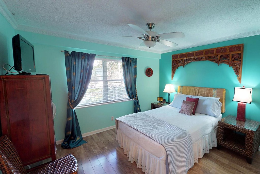 Key West Properties 1901 S Roosevelt Blvd 108E, Key West Oceanfront