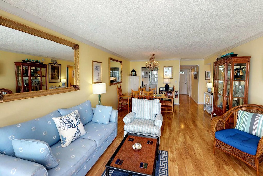 Key West Properties 1901 S Roosevelt Blvd 108E, Key West Oceanfront La Brisa Condo