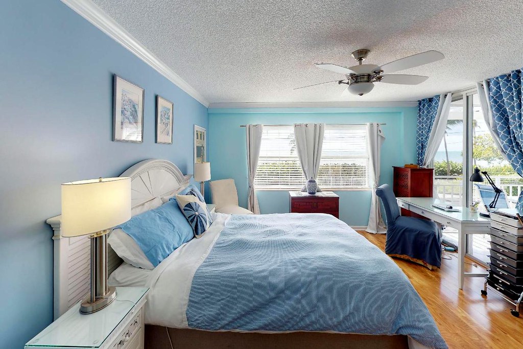 Key West Properties 1901 S Roosevelt Blvd 108E, Key West Oceanfront La Brisa Condo